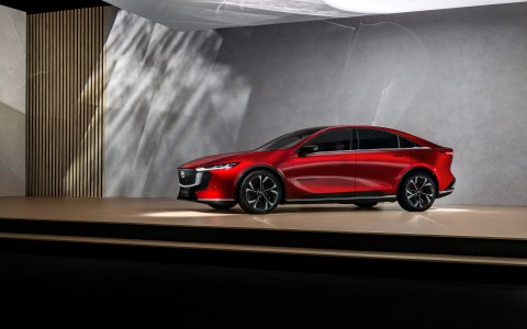 Mazda6e zijkant