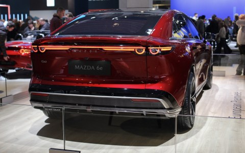 Mazda6e 8